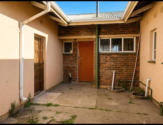 3 BEDROOM HOUSE FOR SALE IN VANDERBIJLPARK CE 5